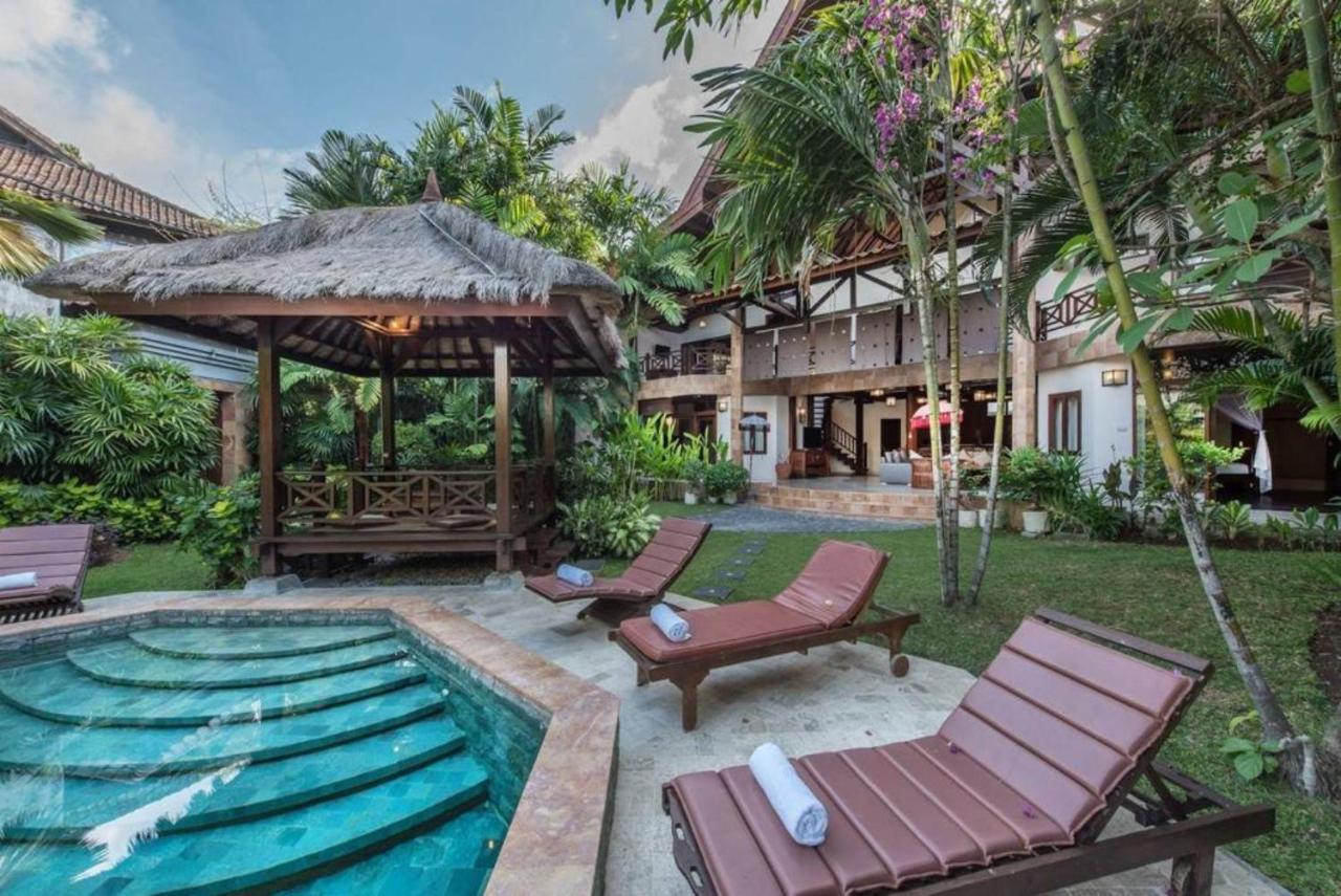 New Daria Villas Seminyak Buitenkant foto