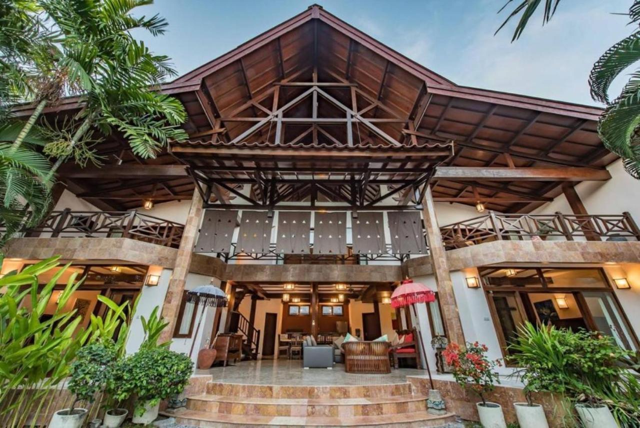 New Daria Villas Seminyak Buitenkant foto
