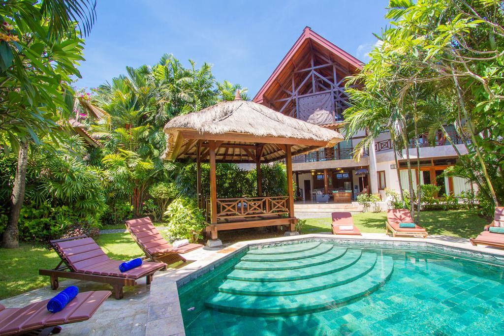 New Daria Villas Seminyak Buitenkant foto